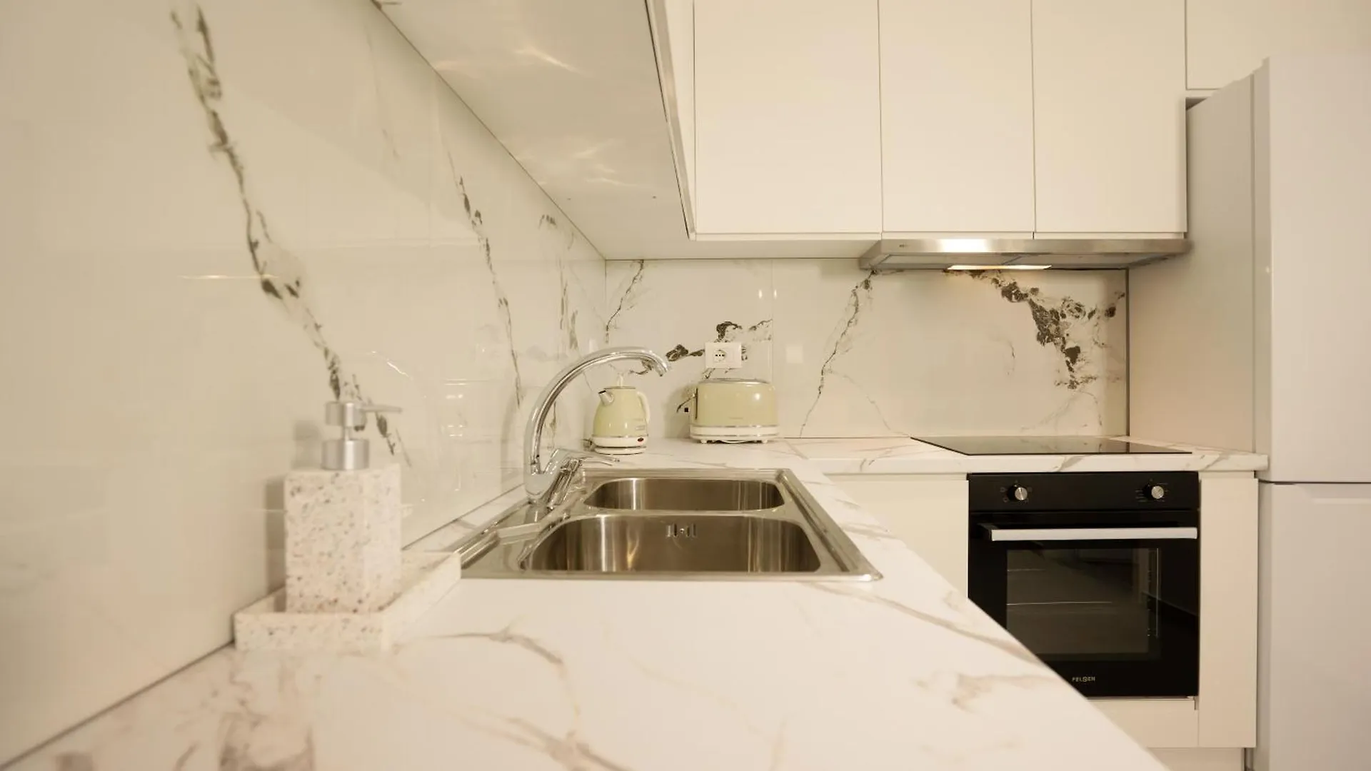 Arza Apartment A7 Tirana 0*,  Albania